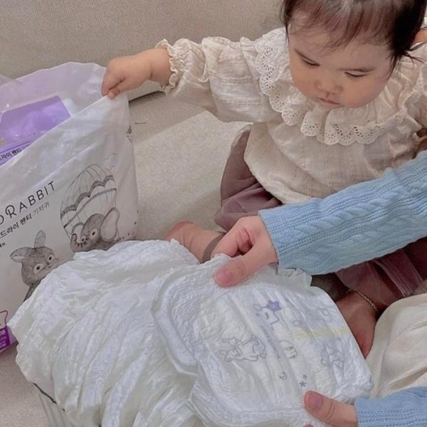 bim-quan-momo-rabbit-ban-dem-size-l-28-mieng-9-14kg-25-25 Bỉm quần Momo Rabbit ban đêm size L 28 miếng (9-14kg)